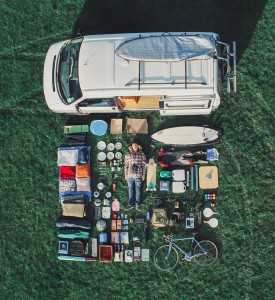 3_VW-camper-van-couple-traveling